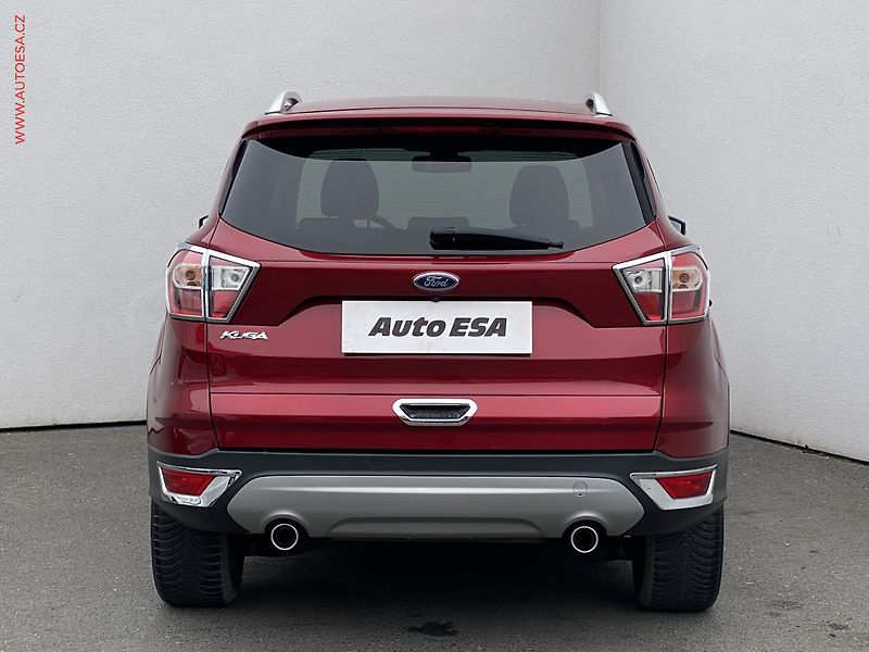 Ford Kuga (2018) 2.0 TDCi 4x4, Titanium, AT - fotka 5 z 18