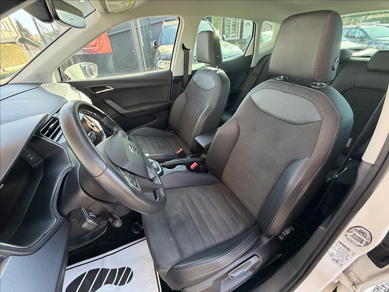 Seat Arona 1,0 TSi DPH  ParkPilot,LED,Kes - fotka 14 z 50