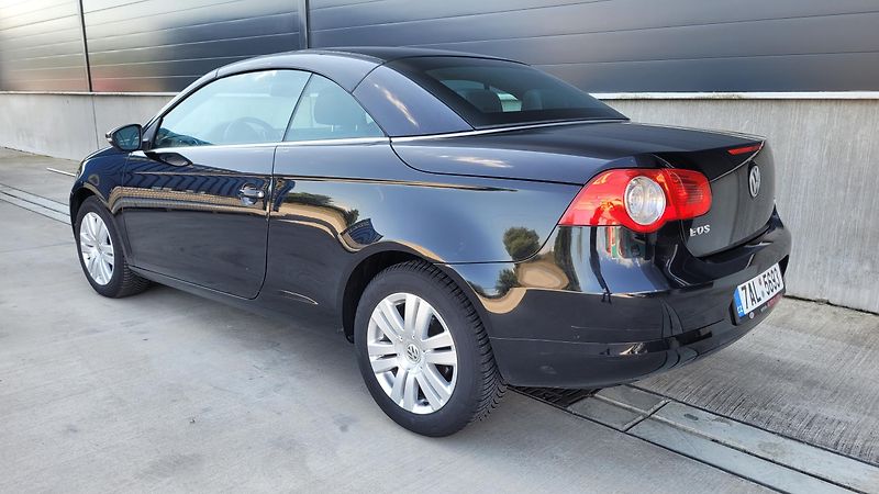 Volkswagen EOS (2010) 1,4 TSI 90KW - fotka 6 z 21