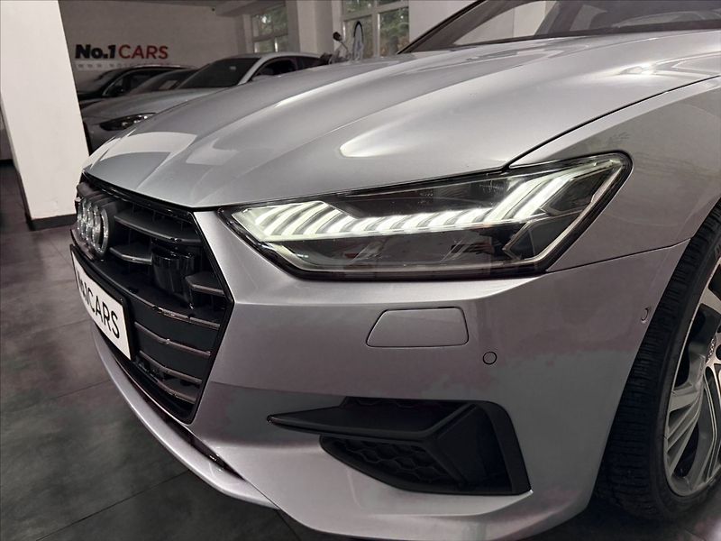 Audi A7 3,0   50TDI S-LINE B&O MATRIX - fotka 33 z 38