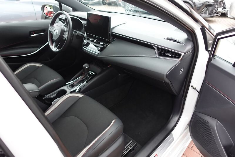 Toyota Corolla 2.0HSD e-CVT 3W GR SPORT Dynam - fotka 12 z 32