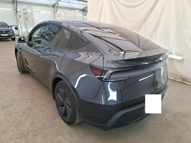 Tesla Model Y ZAMLUVENO ! RWD 220kw  - fotka 3 z 11