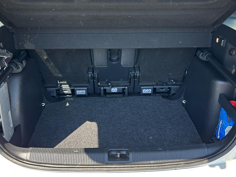 Škoda Yeti ELEGANCE OUTDOOR - fotka 10 z 25