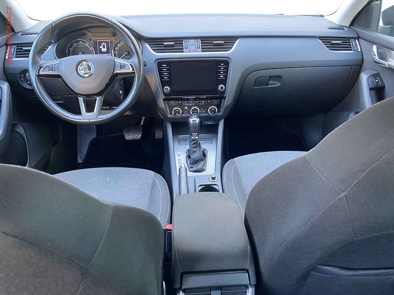 Škoda Octavia (2019) 1.5 TSi, Soleil, DSG, navi, - fotka 8 z 19