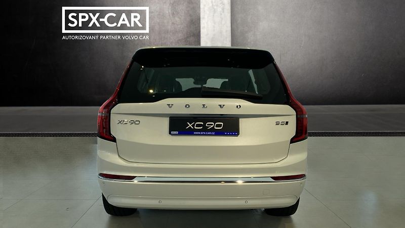 Volvo XC90 (2026) ULTRA BRIGHT, T8 AWD, 228+107 - fotka 5 z 11