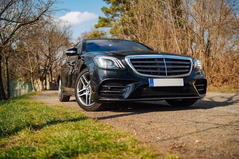 Mercedes-Benz Třídy S (2018) S 560 4MATIC L, S 560 4MATIC L - fotka 2 z 40