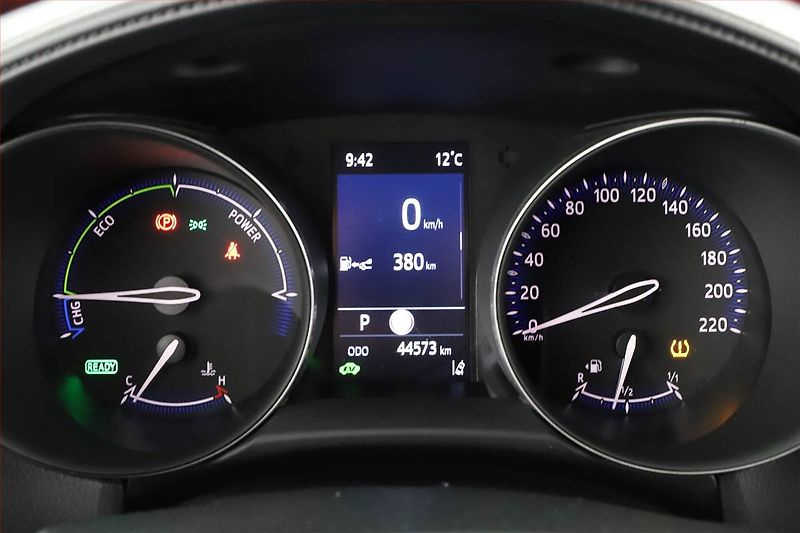 Toyota C-HR (2023) GR Sport 2.0 Hybrid - fotka 9 z 20