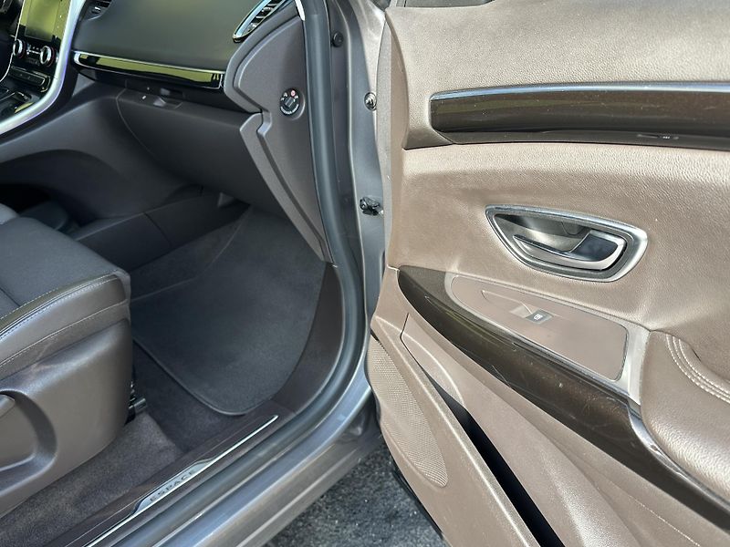 Renault Espace (2016) 1.6DCi/118Kw * 7.Míst *AUTOMAT - fotka 26 z 43