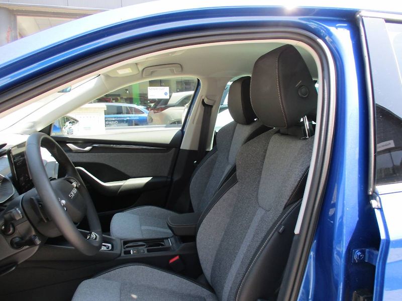 Škoda Octavia Combi Top Selection 2,0TDI/110 - fotka 10 z 16