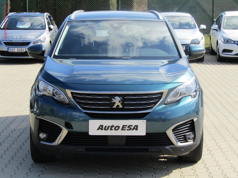 Peugeot 5008 (2019) 1.5 HDi, ČR, Active - fotka 2 z 24