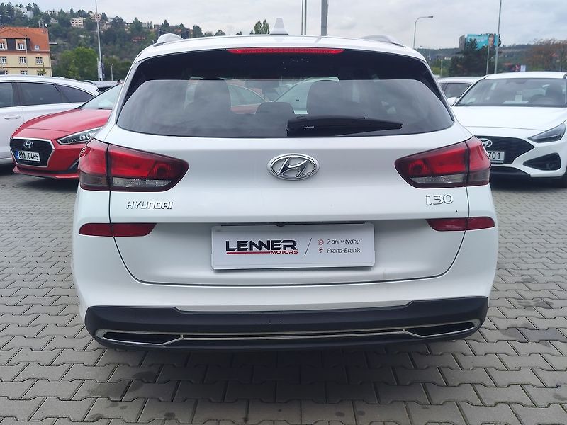 Hyundai i30 1.5 T-GDI/117kW Smart MHEV - fotka 6 z 29