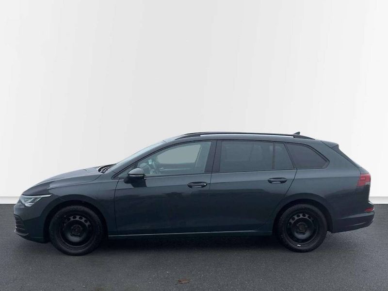 Volkswagen Golf (2022) Variant Life 1,0 TSI - fotka 18 z 20