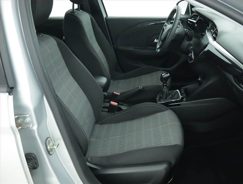 Opel Corsa (2023) 1.2 Turbo, Navi, Tempomat - fotka 9 z 16