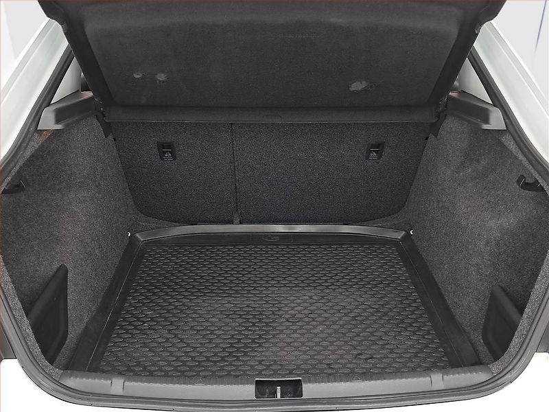 Škoda Rapid (2015) 1.2 TSI - fotka 13 z 17