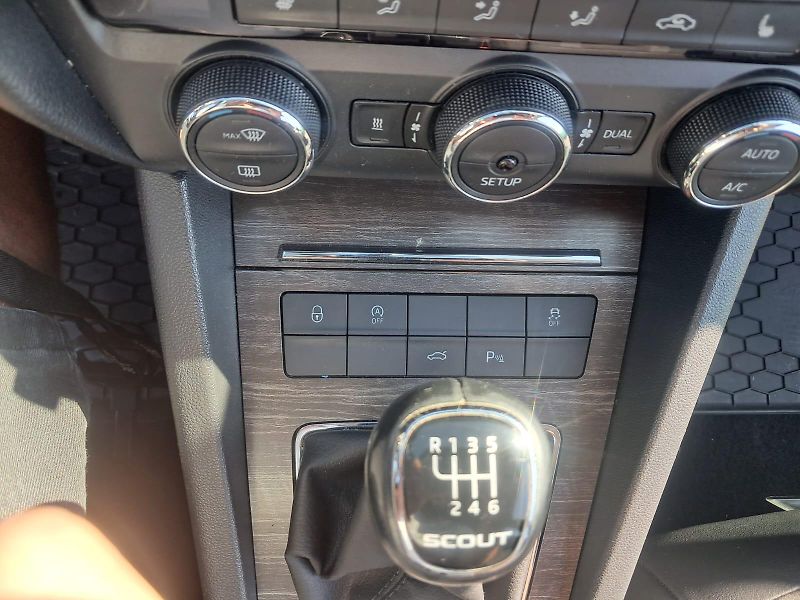 Škoda Octavia (2015) 2,0 TDI 110 kW SCOUT - fotka 23 z 23