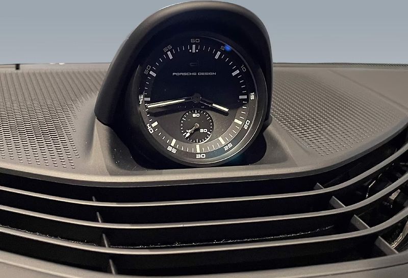 Porsche Taycan 4S Sport Turismo HuD BOSE 360 - fotka 18 z 23