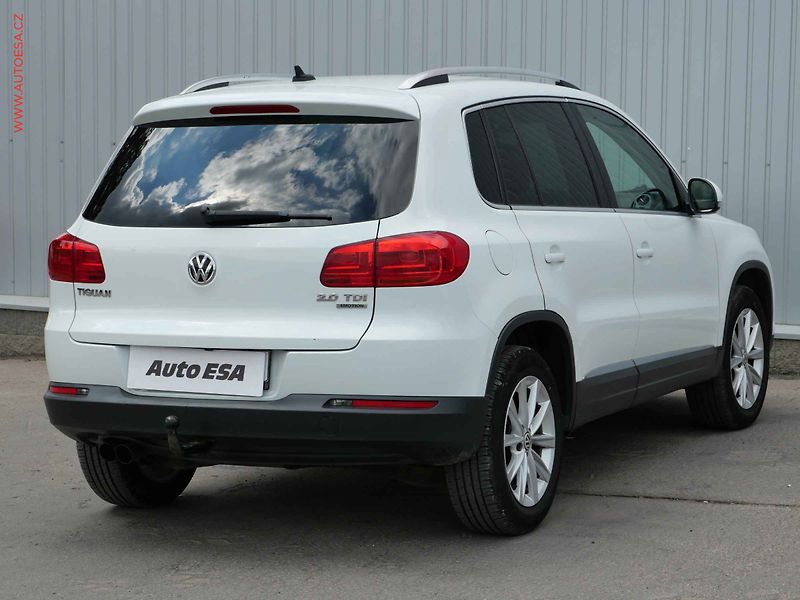 Volkswagen Tiguan (2014) 2.0TDi 4x4, DSG, TZ, AC - fotka 4 z 20