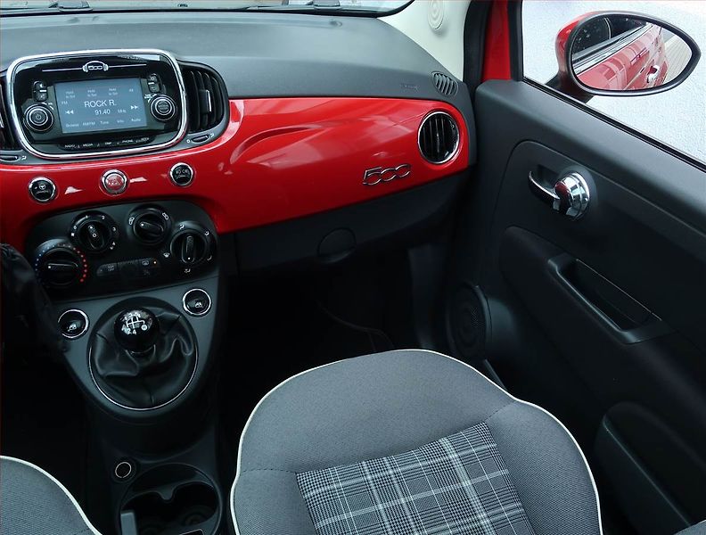Fiat 500 (2015) 1.2, Park. senzory - fotka 8 z 16