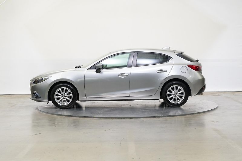 Mazda 3 - fotka 3 z 29