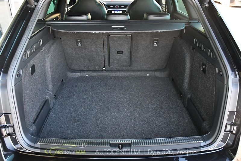 Škoda Superb 2,0TDI SPORTLINE DSG ČR 1.MAJ  - fotka 49 z 56
