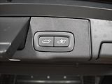 Volvo XC60 2,0 T8 AWD Ultra B&W,masáže, - náhled 12