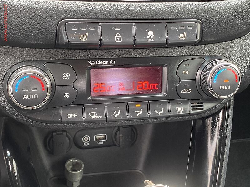 Kia Ceed (2017) 1.6GDi, ČR, AC, kamera - fotka 14 z 19