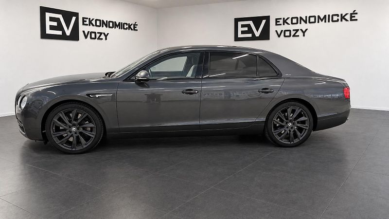 Bentley Flying Spur (2016) 6.0 W12,630PS-335KM/HOD,KRÁSNÝ - fotka 3 z 55
