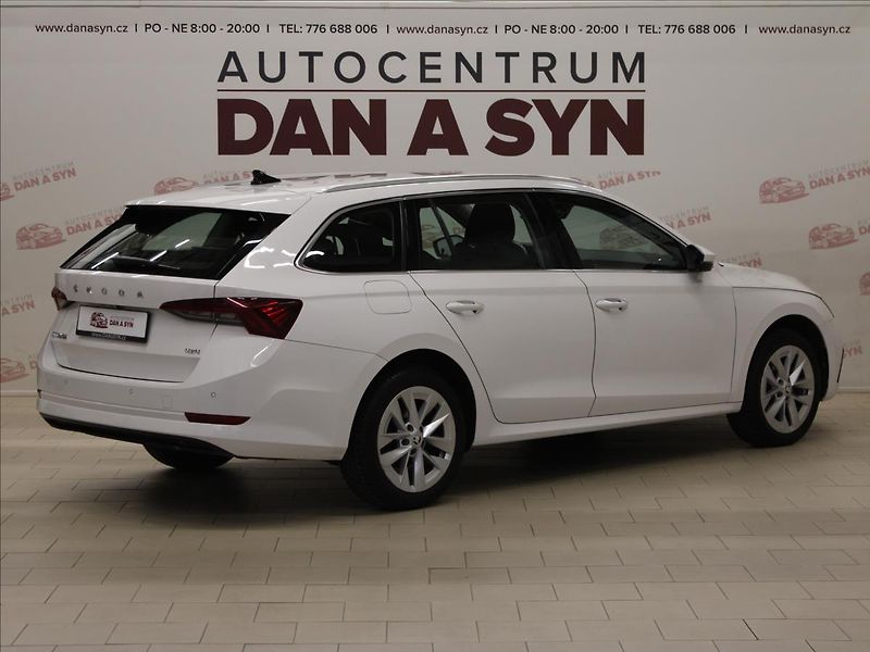 Škoda Octavia 2,0 TDI DSG style 1. maj. CZ - fotka 4 z 33