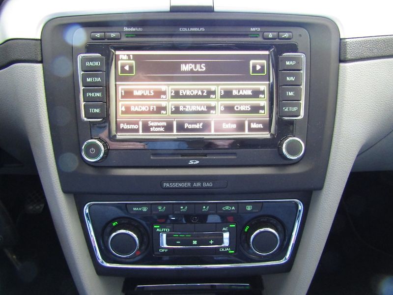 Škoda Superb (2011) 2.0 TDI CR 103kW - fotka 33 z 42