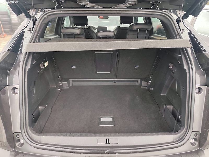 Peugeot 3008 (2019) - fotka 21 z 41