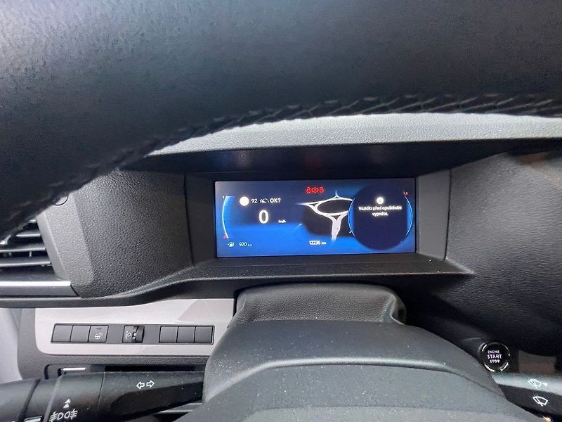 Toyota ProAce Verso 2.0D-4D 144HP M/T Business 8S - fotka 18 z 30