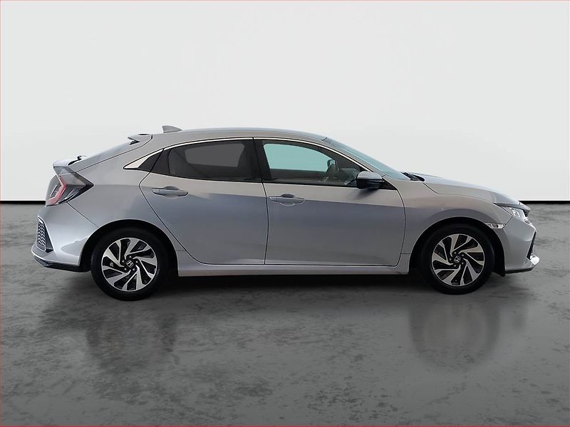 Honda Civic (2018) 1.0 VTEC Turbo, Serv.kniha - fotka 6 z 18