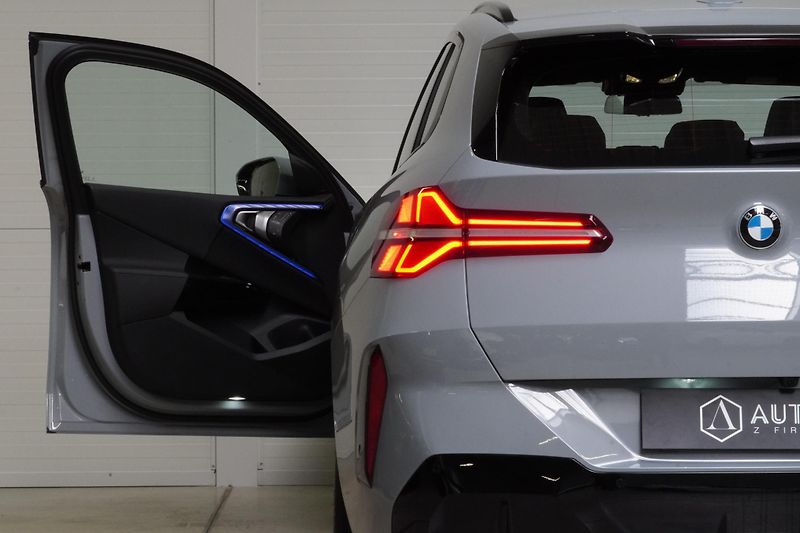 BMW X3 Xdrive20d,M-paket,ČR,HUD,Tažné - fotka 12 z 37