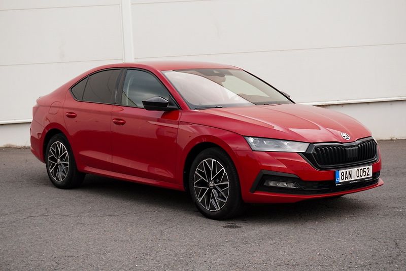 Škoda Octavia 1.5 TSI STYLE PLUS - fotka 1 z 46
