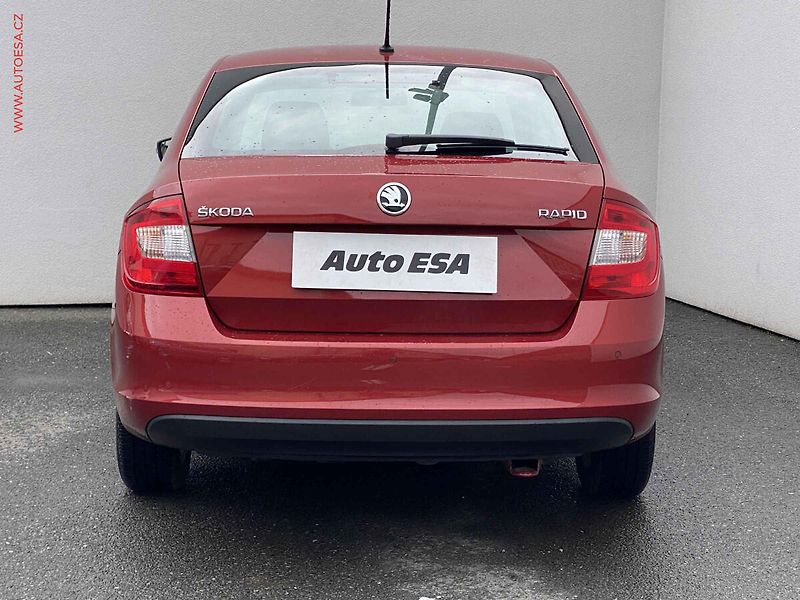 Škoda Rapid (2016) 1.2 TSi, 2.maj,ČR, STK5/28 - fotka 5 z 16