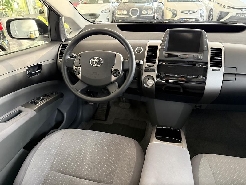 Toyota Prius (2005) - fotka 22 z 24