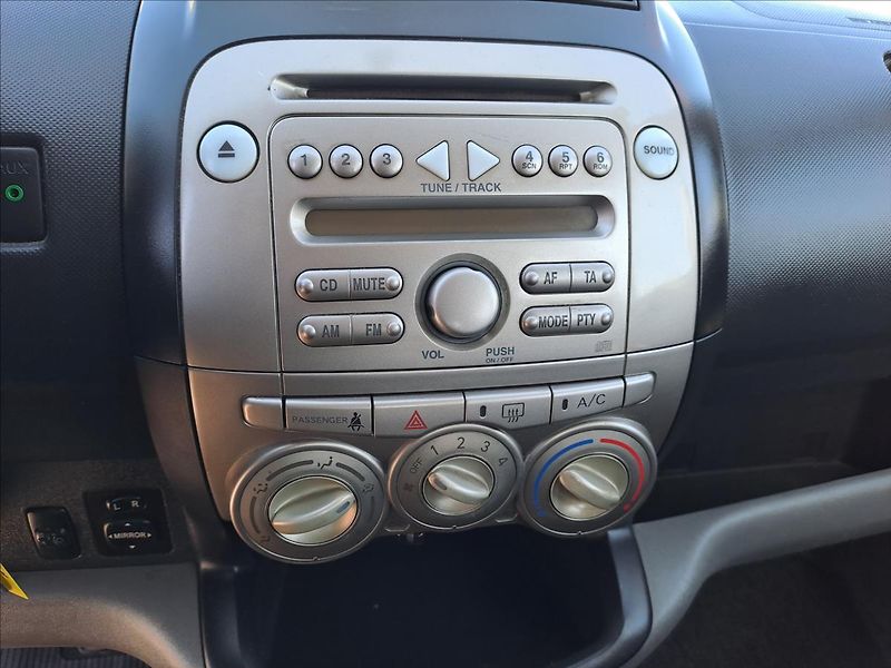Subaru Justy 1,0 i KLIMA - fotka 12 z 13