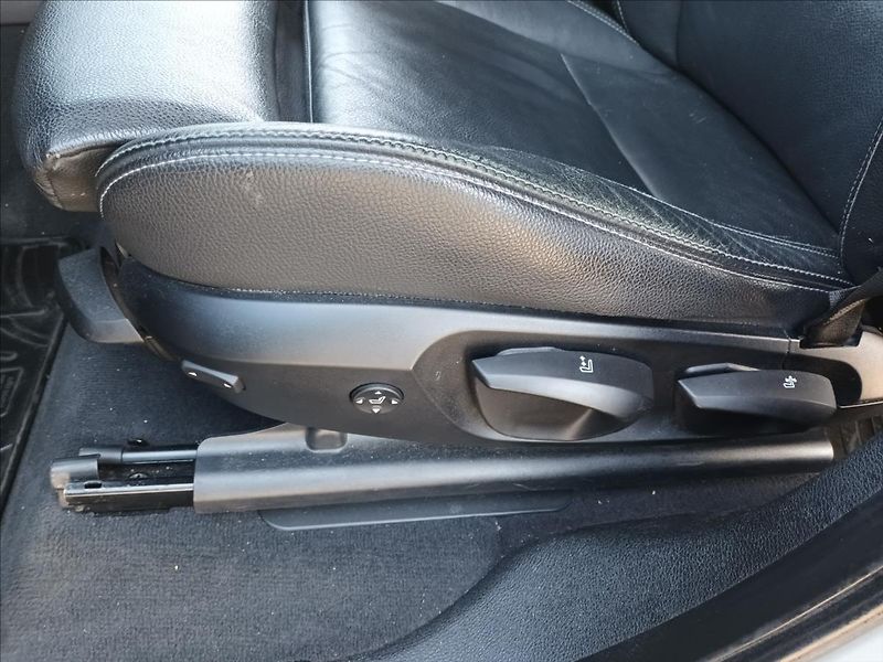 BMW X3 2,0 d,xDrive,KŮŽE,NAVI,TAŽNÉ - fotka 15 z 41