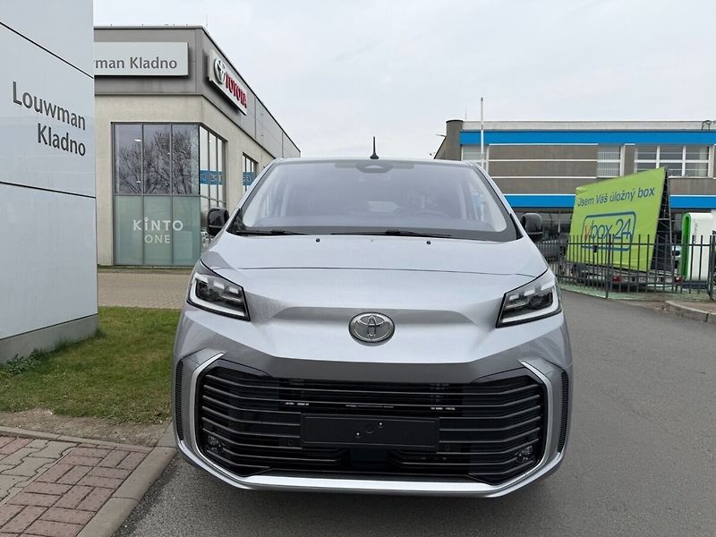 Toyota ProAce Verso L1 2.2D MAN6 Business Comfort - fotka 2 z 8