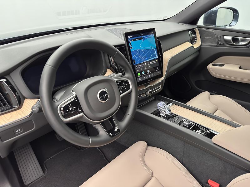 Volvo XC60 B5 AWD BRIGHT PLUS CZ 1.maj - fotka 21 z 49