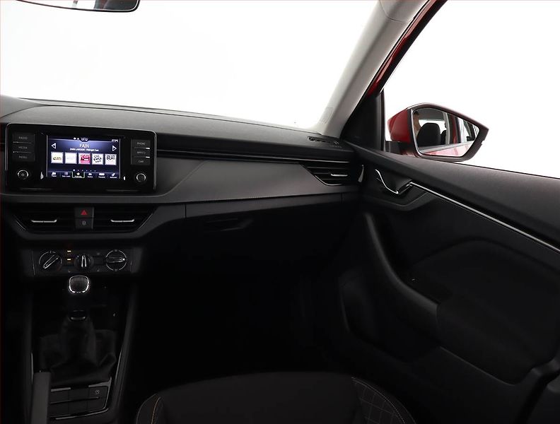 Škoda Scala (2023) Ambition 1.0 TSI, ČR,1.maj - fotka 8 z 20