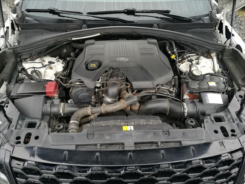 Land Rover Range Rover Velar 3,0 D300 SE - fotka 19 z 22
