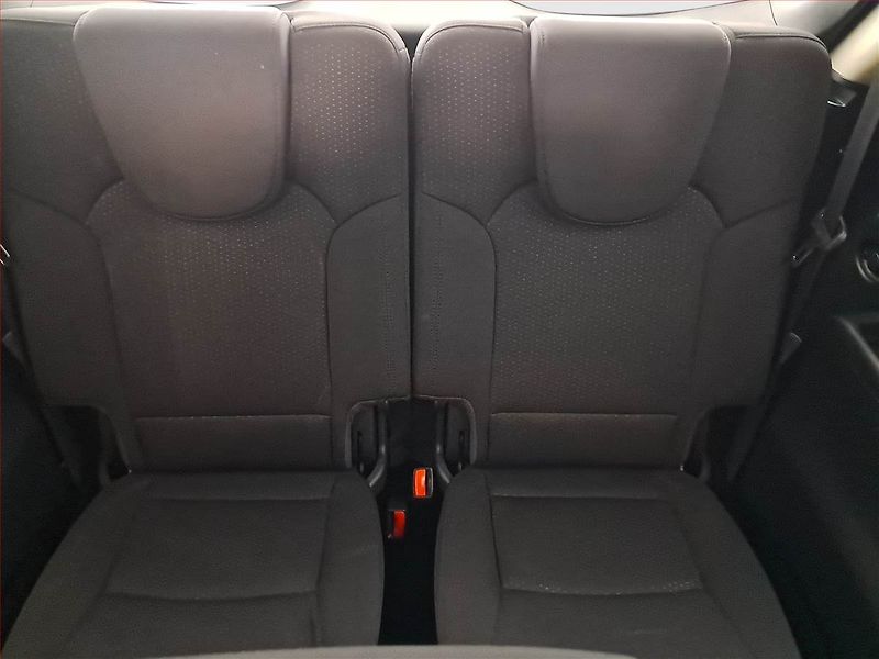 Kia Carens (2016) 1.7 CRDi, 7 míst, ČR,1.maj - fotka 16 z 17