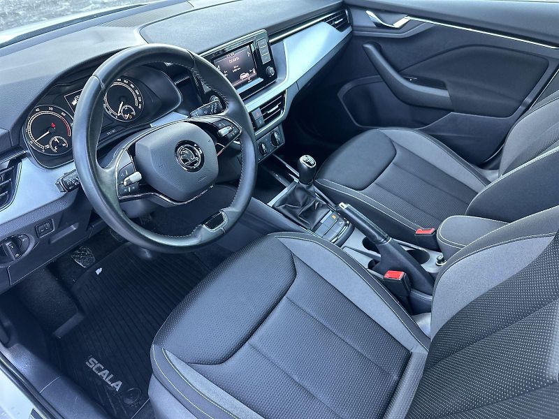 Škoda Scala (2022) 1.5 TSI Ambition - fotka 7 z 24