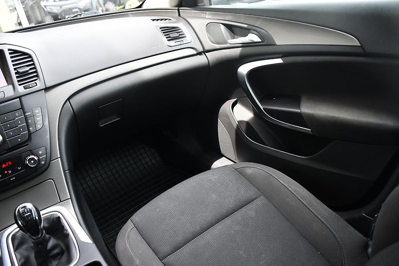 Opel Insignia 2.0CDTi  - fotka 25 z 40