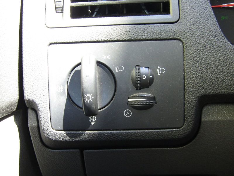 Ford Kuga (2009) 2.0 TDCi 100kW - fotka 29 z 36