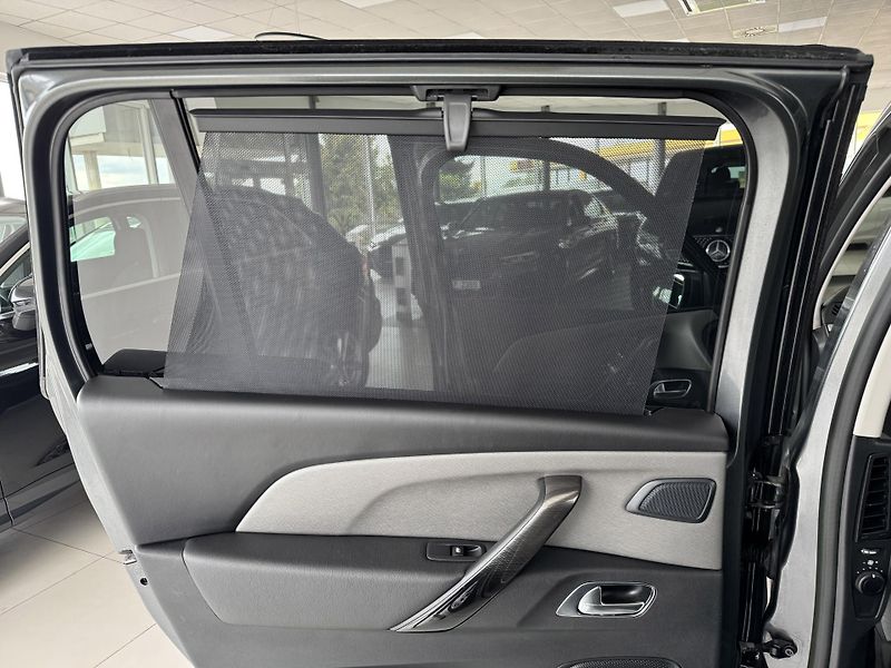 Citroën Grand C4 Picasso 2,0HDi AUT*Masáže*REZERVACE! - fotka 30 z 37