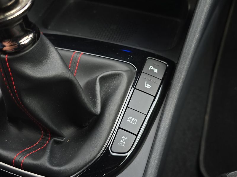 Hyundai Tucson (2022) N-Line 1.6 T-GDi 4x4 110kW, Se - fotka 22 z 25