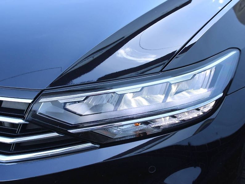 Volkswagen Passat (2022) 2.0 TDI 110kW manuál tažné - fotka 7 z 35