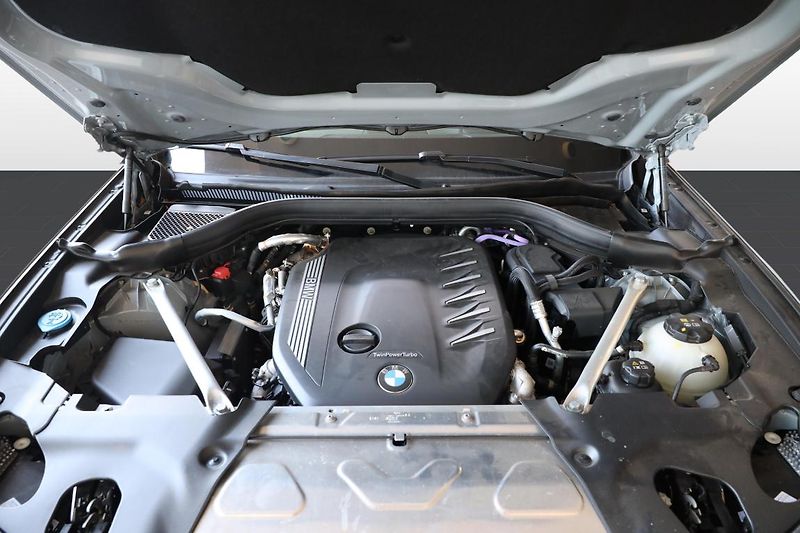 BMW X4 xDrive30d - fotka 9 z 26